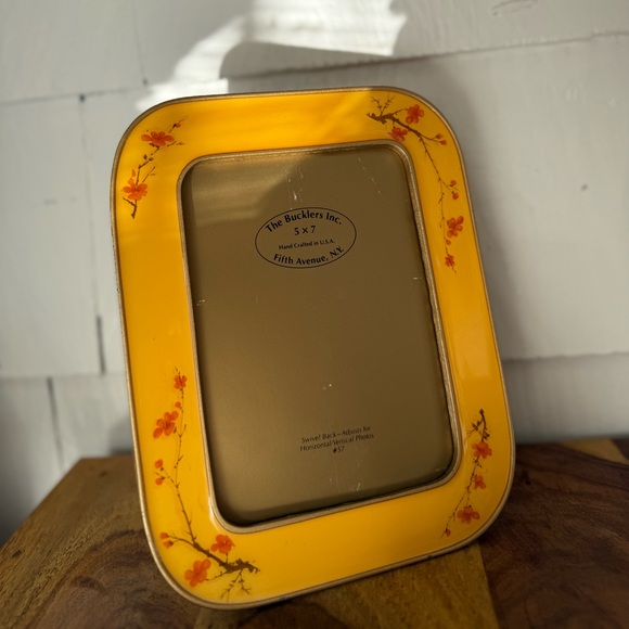 5 x 7 vintage enamel handcrafted in the USA Yellow Floral Picture Frame - Picture 7 of 9